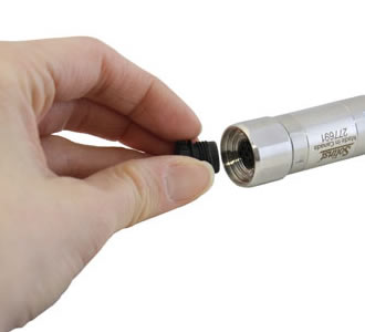 Cómo conectar un cable venteado al cabezal de pozo solinst aquavent aquavent guía de usuario ventilado conexiones por cable aquavent cable conexiones solinst aquavent cable conexiones aquavent cable conectores solinst aquavent cable conectores conectores con ventilación cable a manantial conectando solinst aquavent cable a boca de pozo conectando solinst aquavent cable a tapa con tapa