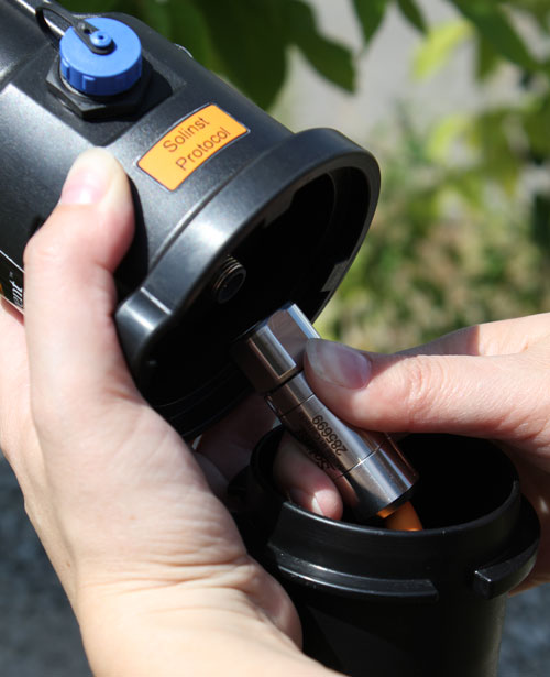 Wraping the AquaVent Vented Cable around the Hanger Bracket Properly solinst aquavent aquavent user guide vented cable support hanger bracket solinst aquavent cable support hanger bracket securing aquavent securing solinst aquavent securing solinst aquavent cable in well image