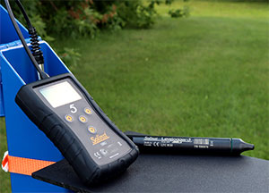 solinst readout unit with levelogger 5 ltc level temperature and conductivity datalogger