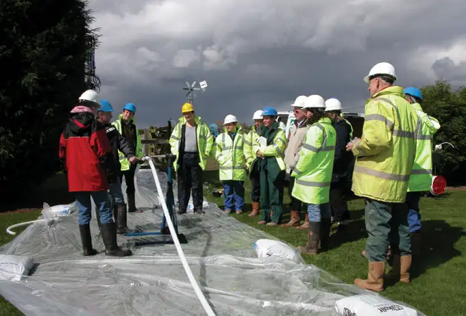 cmt installation and training as part of a multilevel course given by the university of cranfield at silsoe uk in conjunction with waterra uk british geological survey and norwest holst